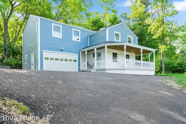 Foto del edificio - 5 br, 3 bath House - 1775 McMillan Road