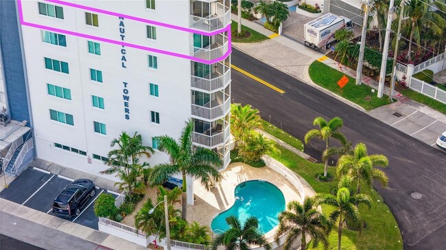 Foto del edificio - 720 Bayshore Dr