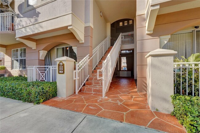 Foto del edificio - 8826 W Flagler St