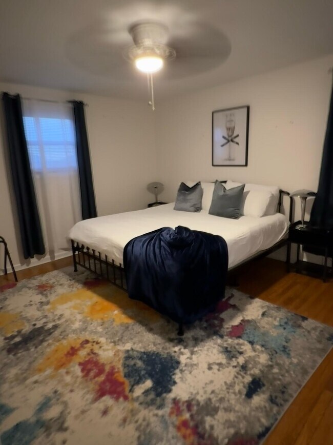 Building Photo - 1305 N Ohio Ave