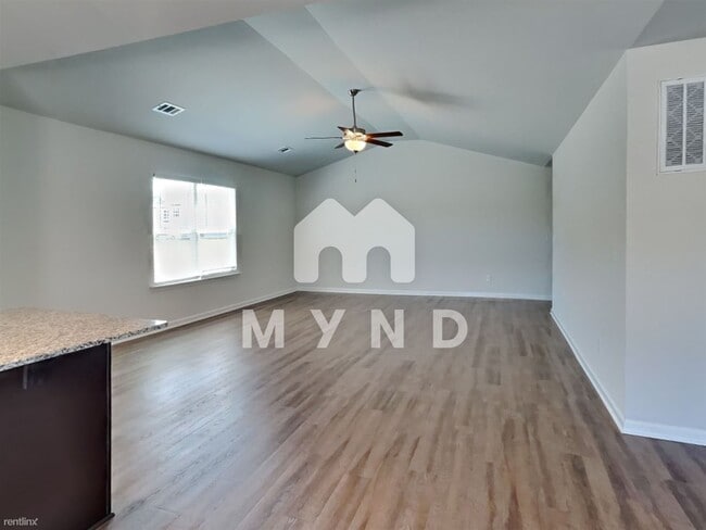 Building Photo - 3 br, 2 bath House - 110 Palmer St