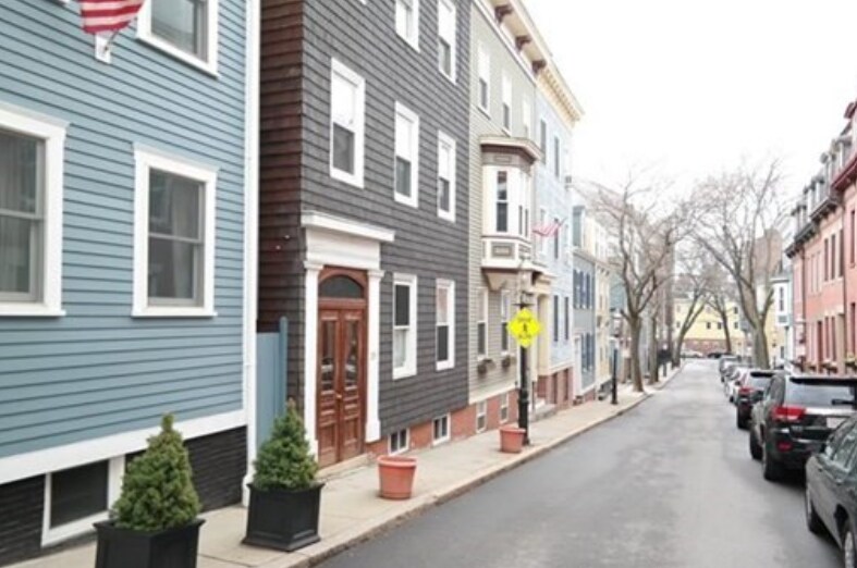 Primary Photo - 37 Soley St
