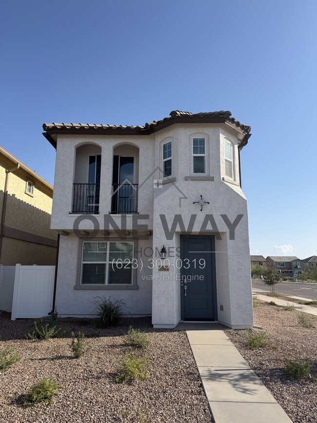Building Photo - 3349 S Primrose