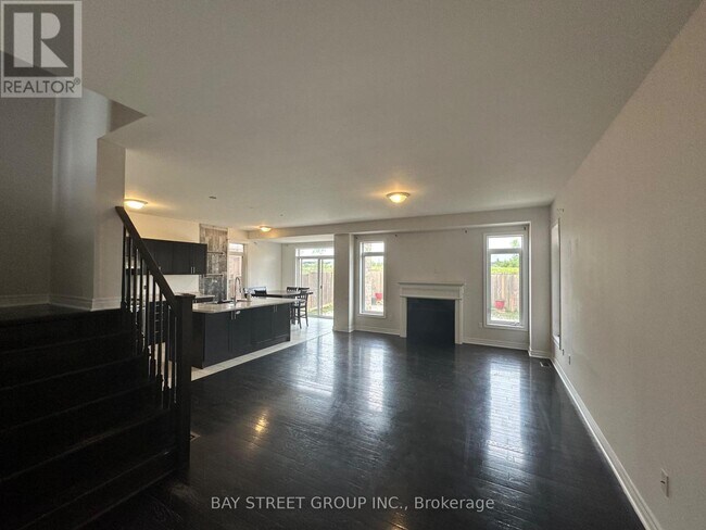 Building Photo - 47 Colonel Lyall St