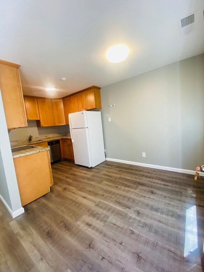 kitchen , new floors new cabinets and appliances - 936 Santa Alicia Dr