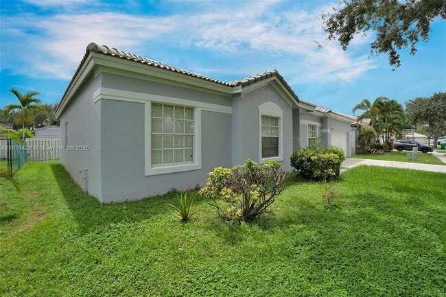 Foto del edificio - 10660 SW 20th Ct