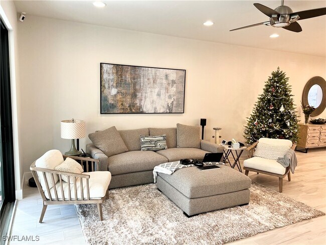 Foto del edificio - 12972 Pembroke Dr