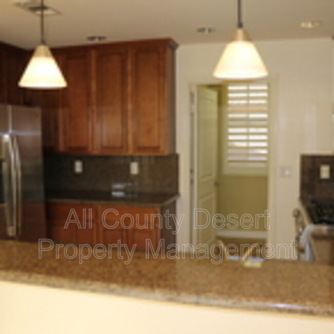 Building Photo - 52194 Rosewood Ln