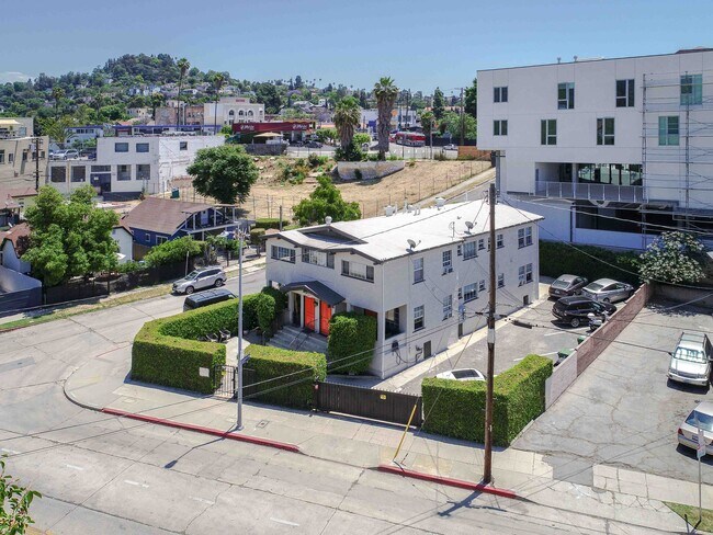 Foto del edificio - 1126 Myra Ave