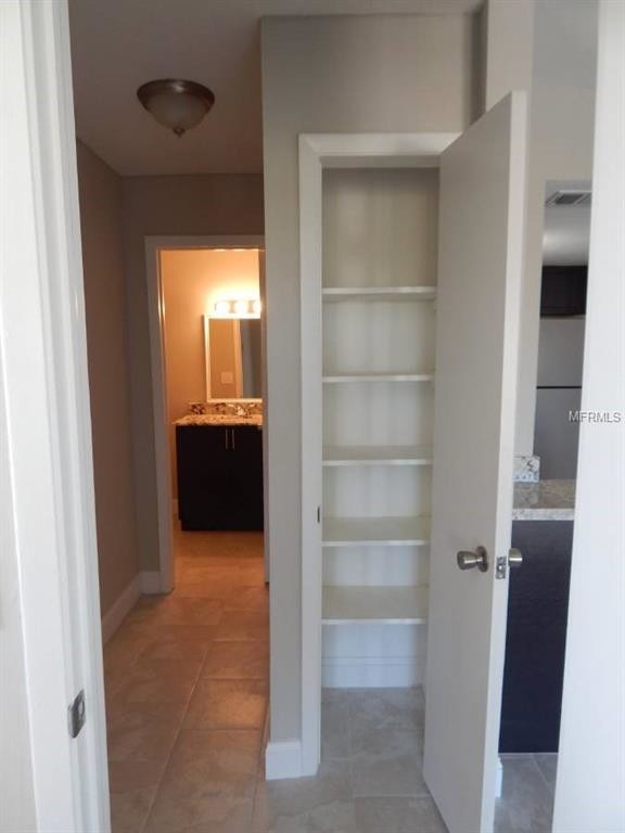 Foto del edificio - 3849 S Lake Dr