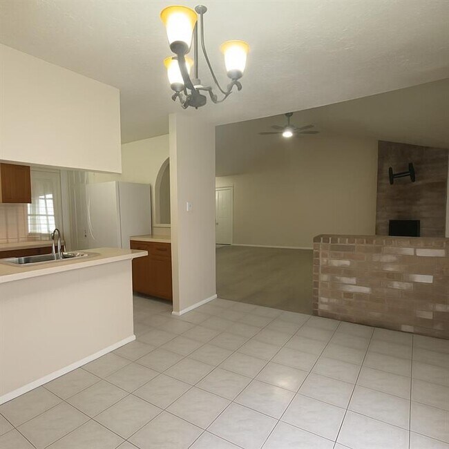 Foto del edificio - 3919 Willmont Rd