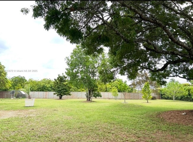 Foto del edificio - 19905 SW 188th St