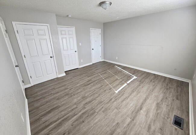 Building Photo - Single Family Home in the Harrison School ...
