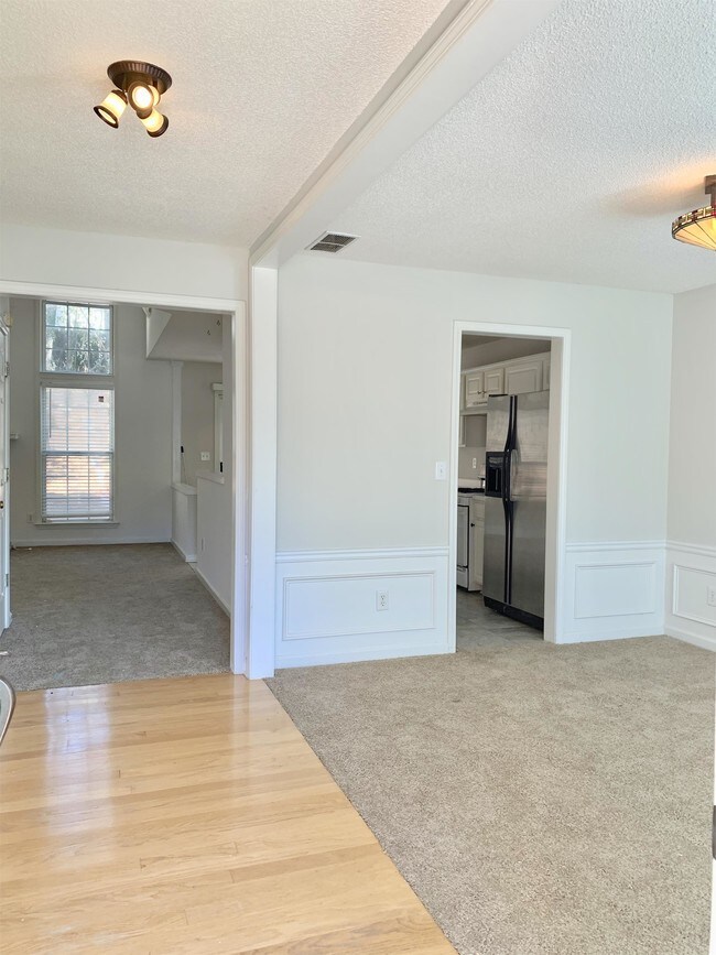 Building Photo - 485 Chippenham Ct