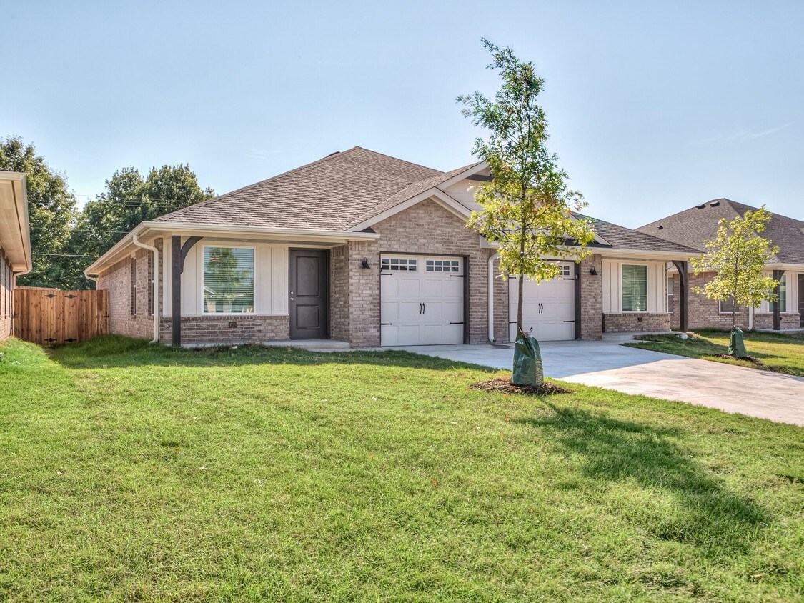 Primary Photo - 5021 Avion Ct
