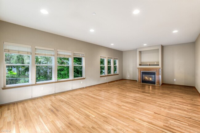 Foto del edificio - 4 br, 2.5 bath House - 19834 140th Avenue ...
