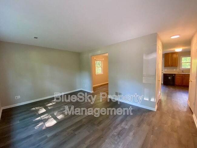 Building Photo - 1106 Preston Ave