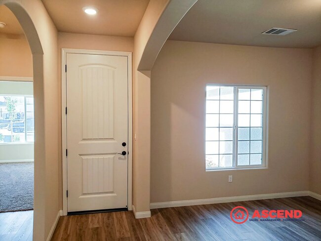 Foto del edificio - 4 Bedroom 2 Bath Newly Constructed Home