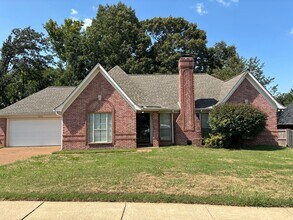 Building Photo - 6612 Dawnhill Rd