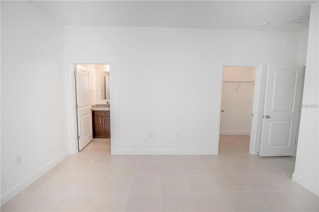 Foto del edificio - 2757 SW 154th Place Rd
