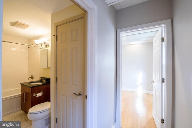 Foto del edificio - 1431 Spruce St