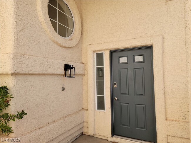 Foto del edificio - 9376 Aston Martin Dr