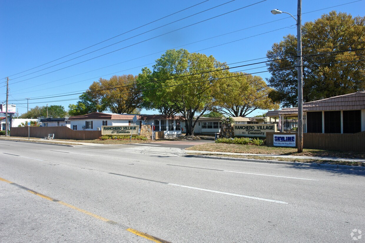 Primary Photo - 7100 Ulmerton Rd