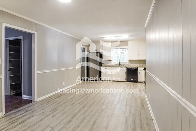 Foto del edificio - 610 Sir Michael Dr