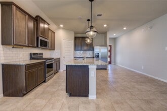 Building Photo - 1207 Cascade Hls Dr