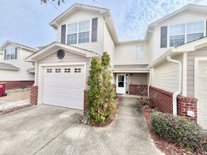 Building Photo - 558 Wingspan Way