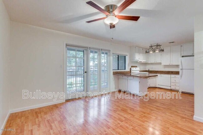 Foto del edificio - 18811 N 19th Ave