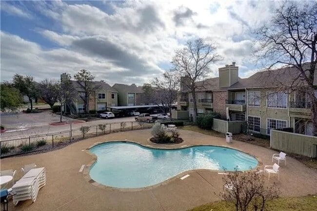 Building Photo - 4115 Esters Rd