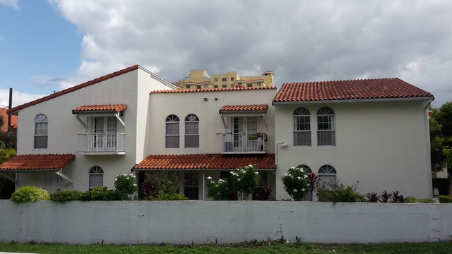 Building Photo - 1462 NW 3rd St