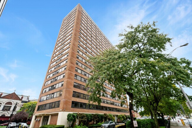 Foto del edificio - 135 Montgomery St