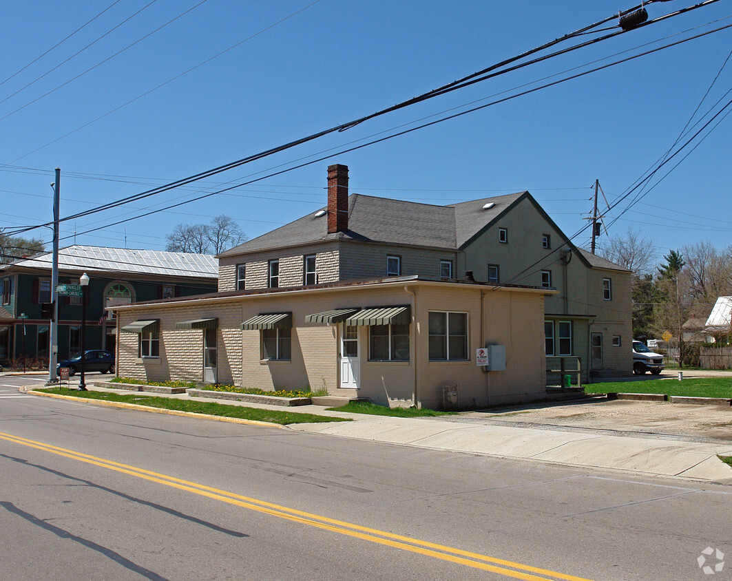 Building Photo - 100 Sycamore St