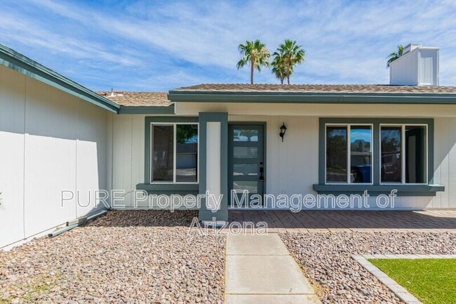 Building Photo - 6802 E Beverly Ln