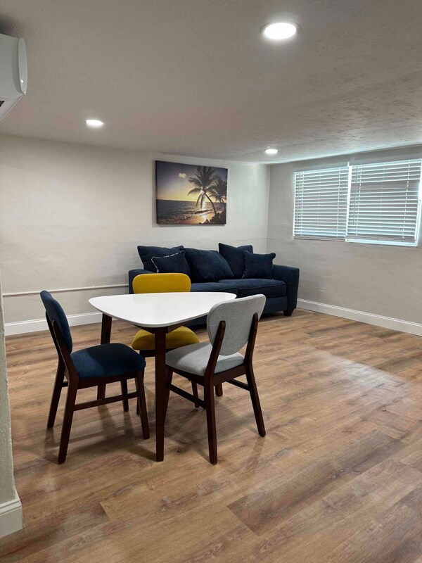 Foto del edificio - 759 NE 6th St