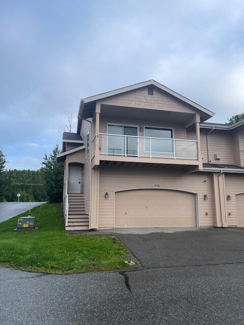 Foto principal - 6100 S Clearview Loop