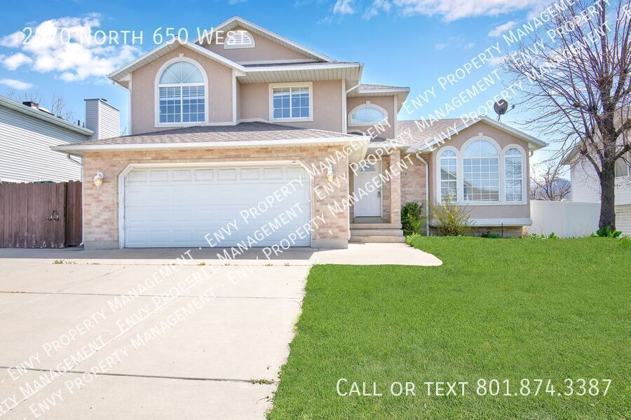 Foto principal - Amazing 4 Bed - 3.5 Bath Layton Home! Avai...