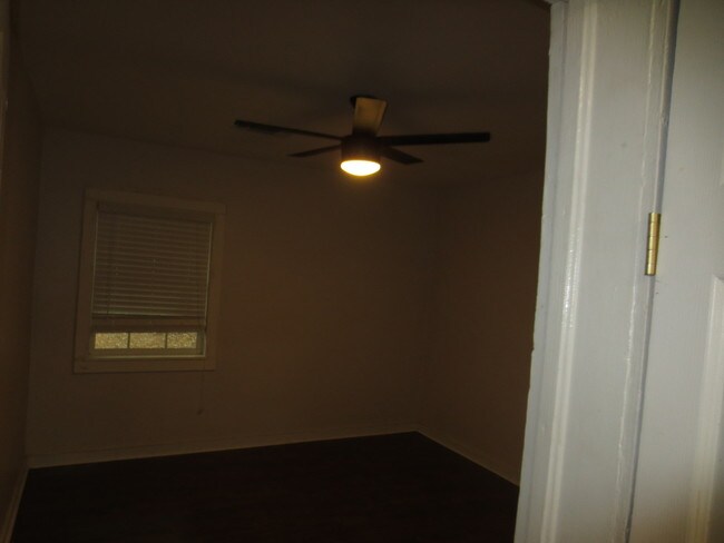 Building Photo - Coming Soon----Grant Park / Peoples Town