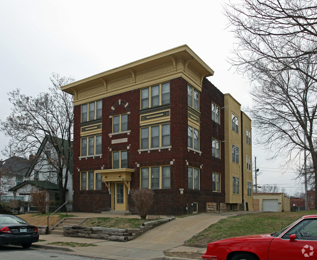 Primary Photo - Tower Apartments