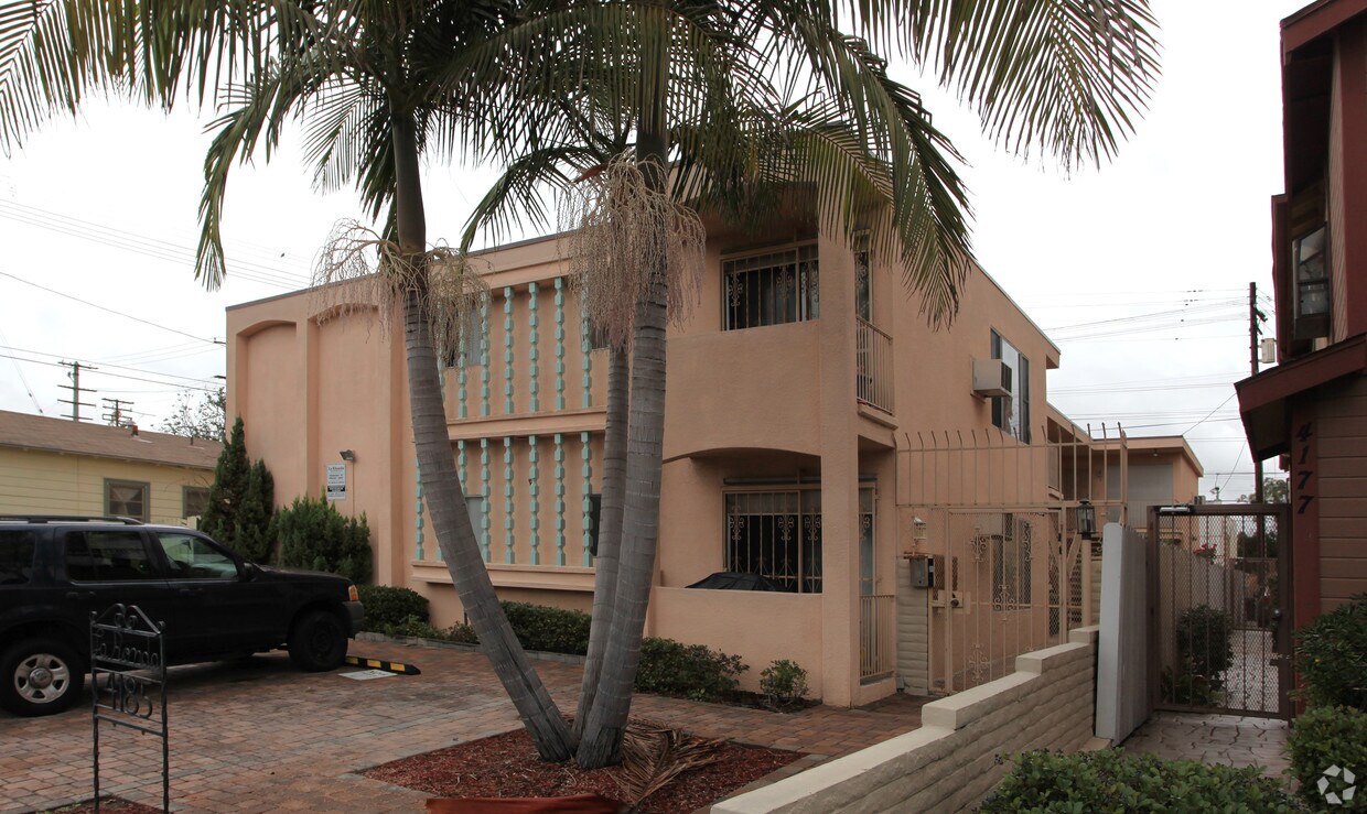 Primary Photo - La Ronda Apartments