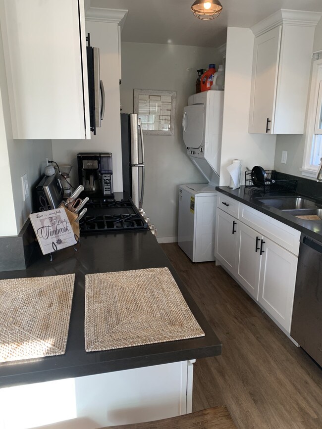 Foto del edificio - Encino Lane