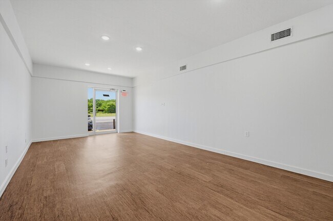 Foto del edificio - 2531 W Morton St