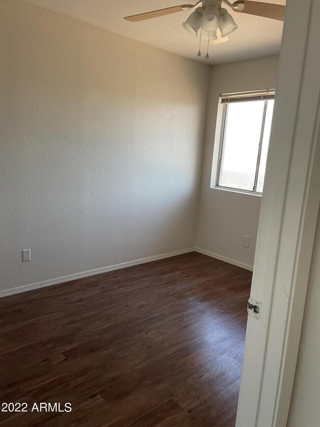Building Photo - 280 E Ruggles St