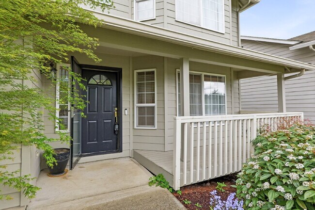 Foto del edificio - Elegant Executive Home in Desirable Camas – Minutes to SR-14, I-205 & Vancouver