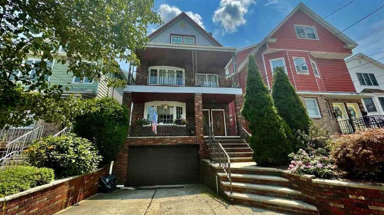 Foto principal - 728 Avenue A