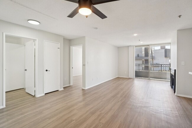 Interior Photo - 310 South Virgil Ave