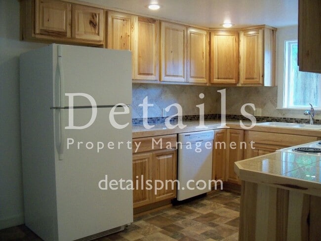 Building Photo - 12203 Schold Rd NW