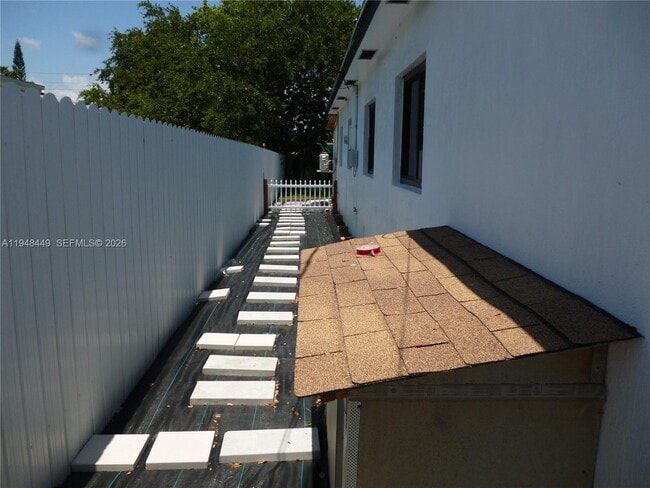 Foto del edificio - 4611 SW 19th St